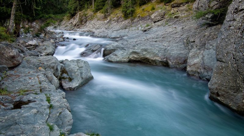 Pourquoi faire du canyoning dans le loup près de Grasse ?